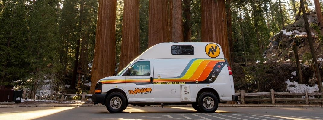 Campervan in Sequoia in the USA in Winter
