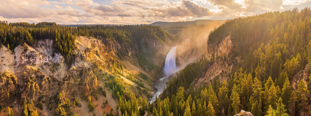 Amazing sunset at the Grand Canyon of the Yellowstone.
