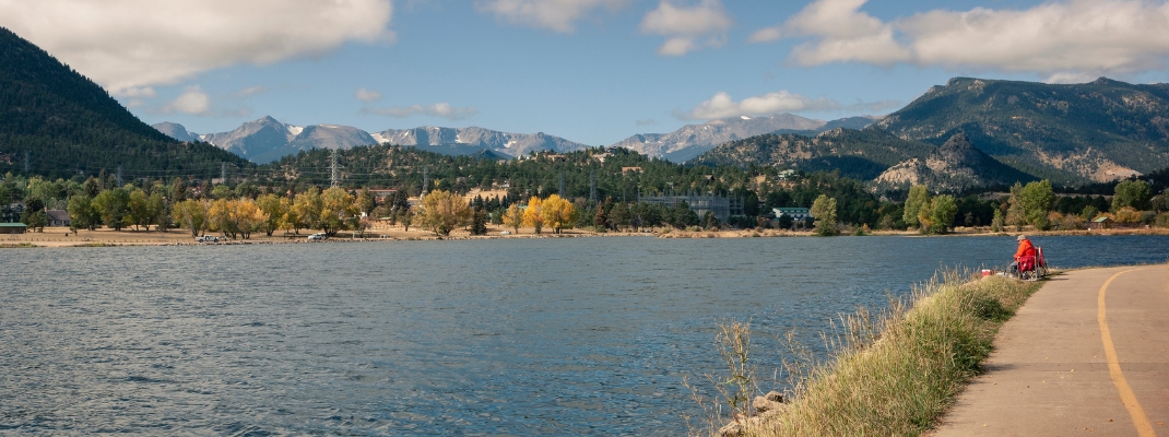 Lake Estes near the town of Estes Park