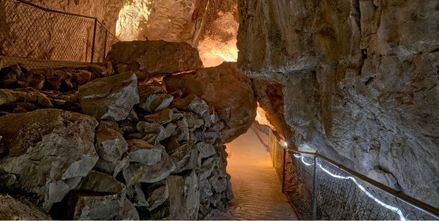 Grand Canyon Caverns